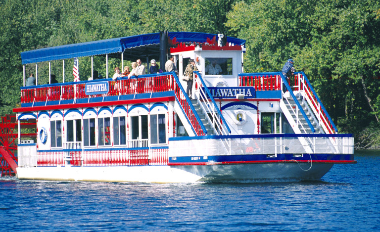 Hiawatha Riverboat